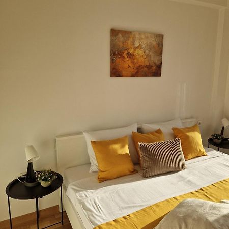 Kamche Lux Apartment Skopje Bagian luar foto