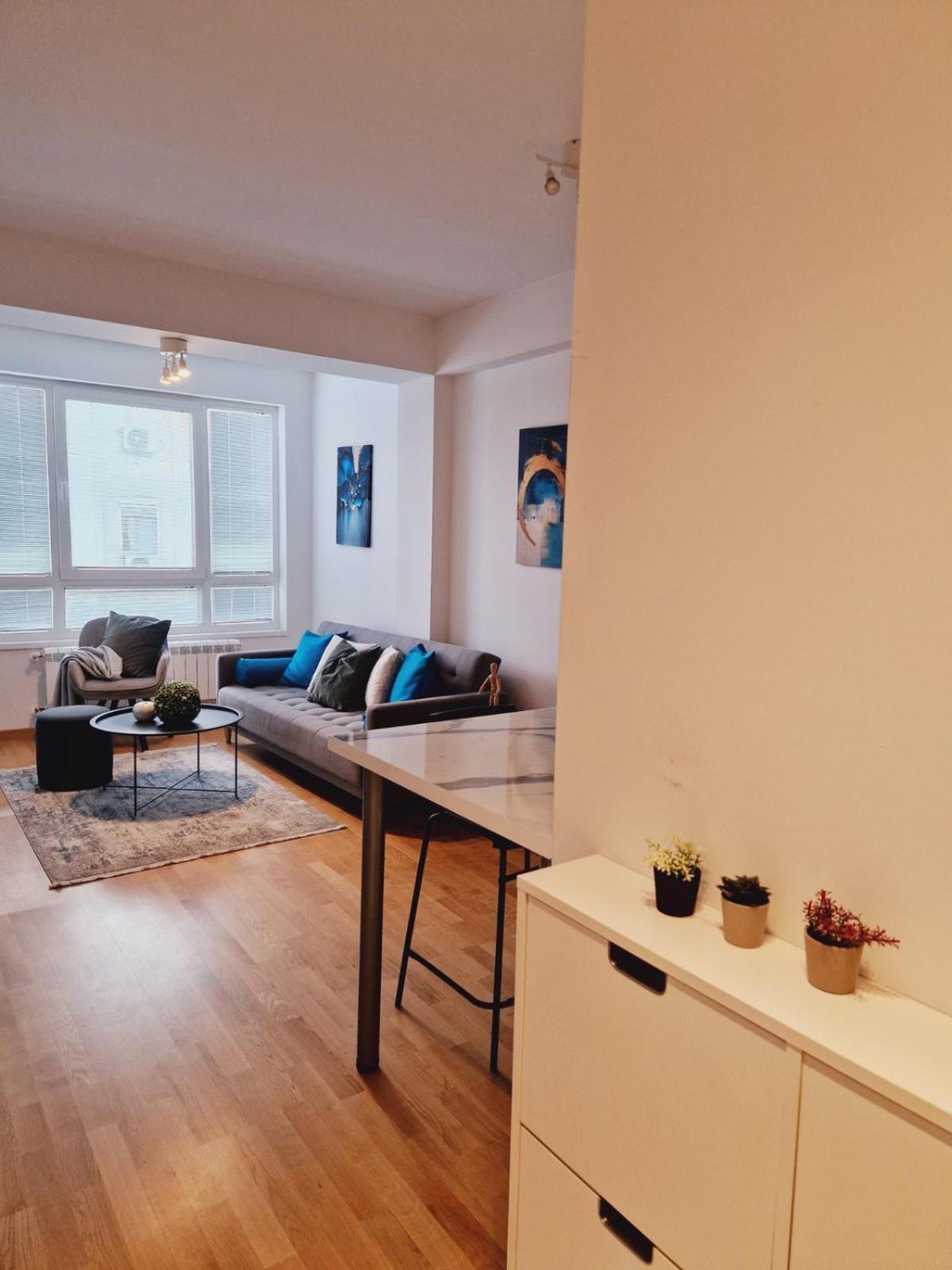 Kamche Lux Apartment Skopje Bagian luar foto