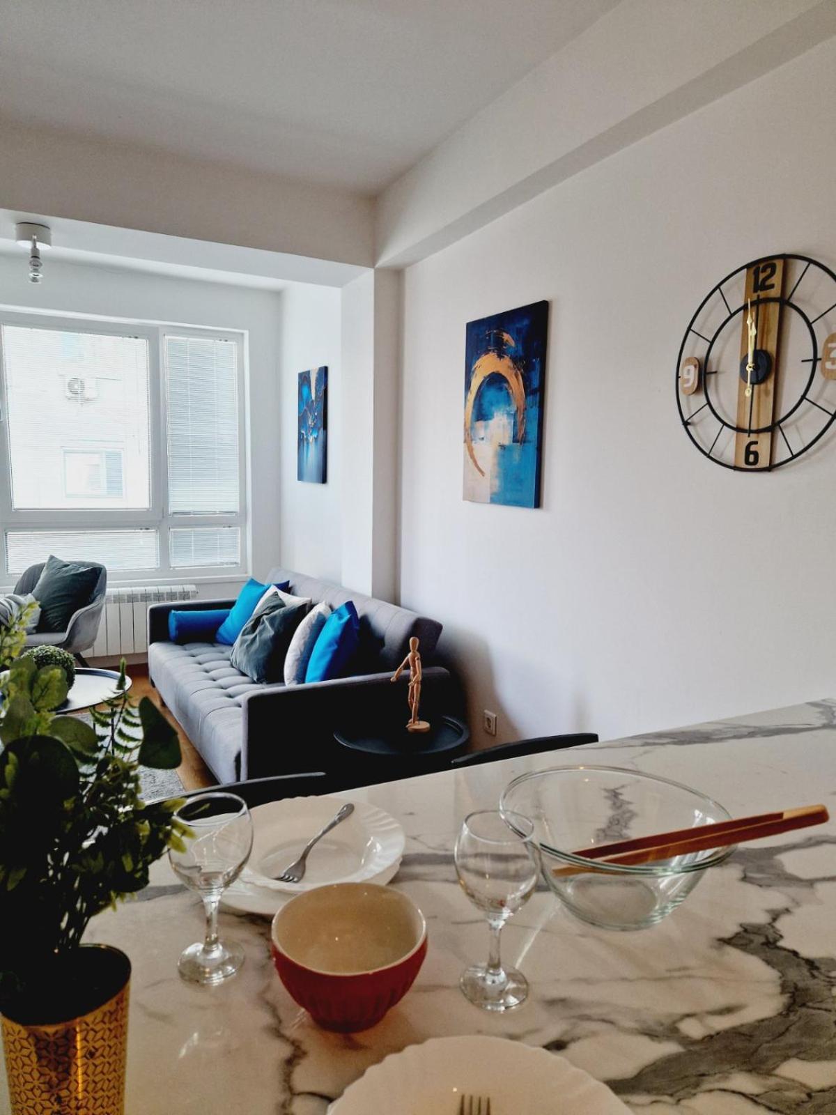 Kamche Lux Apartment Skopje Bagian luar foto