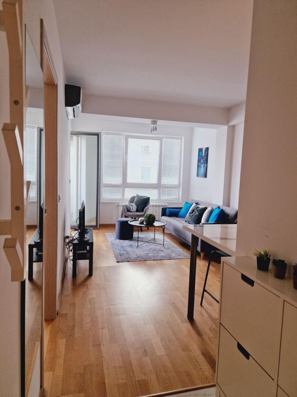 Kamche Lux Apartment Skopje Bagian luar foto