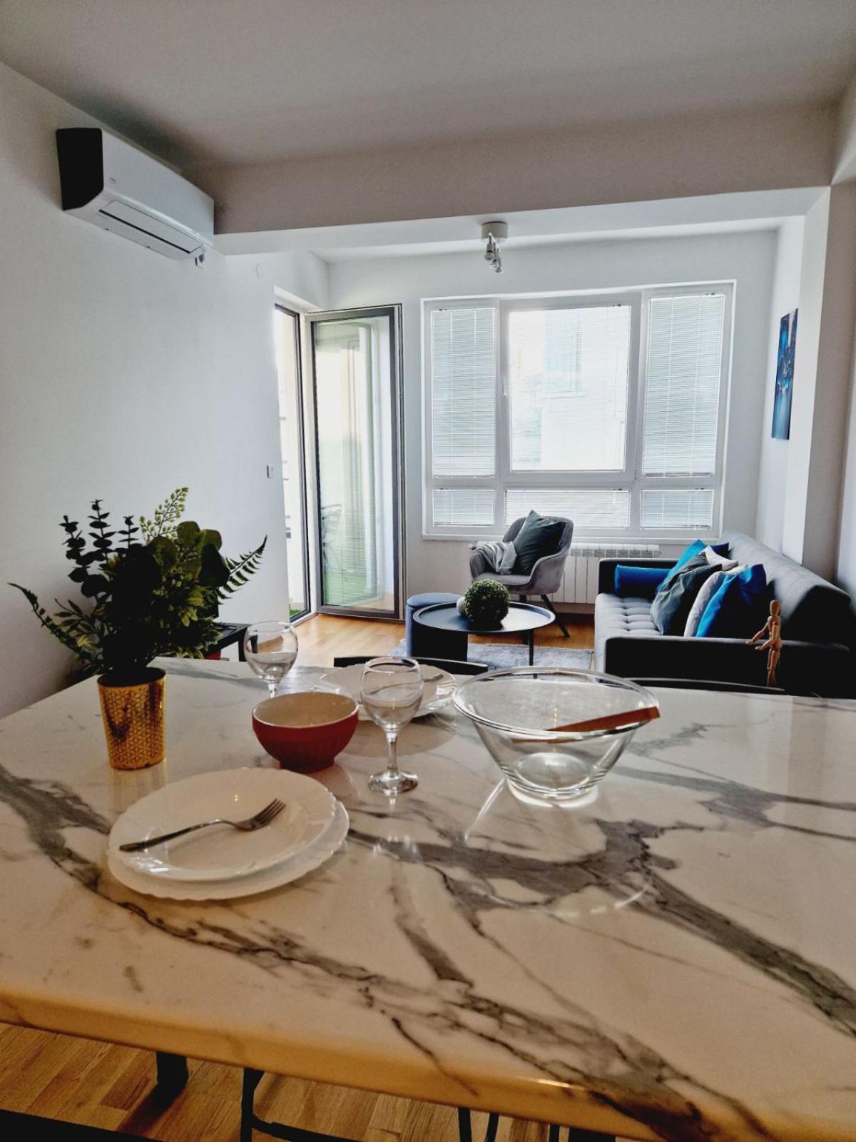 Kamche Lux Apartment Skopje Bagian luar foto
