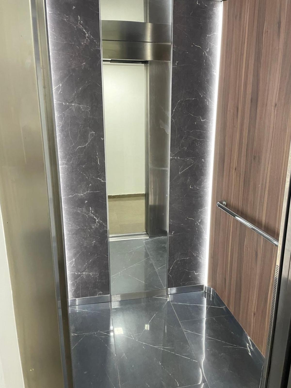 Kamche Lux Apartment Skopje Bagian luar foto