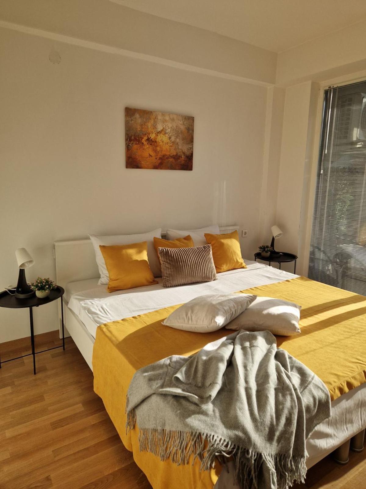 Kamche Lux Apartment Skopje Bagian luar foto