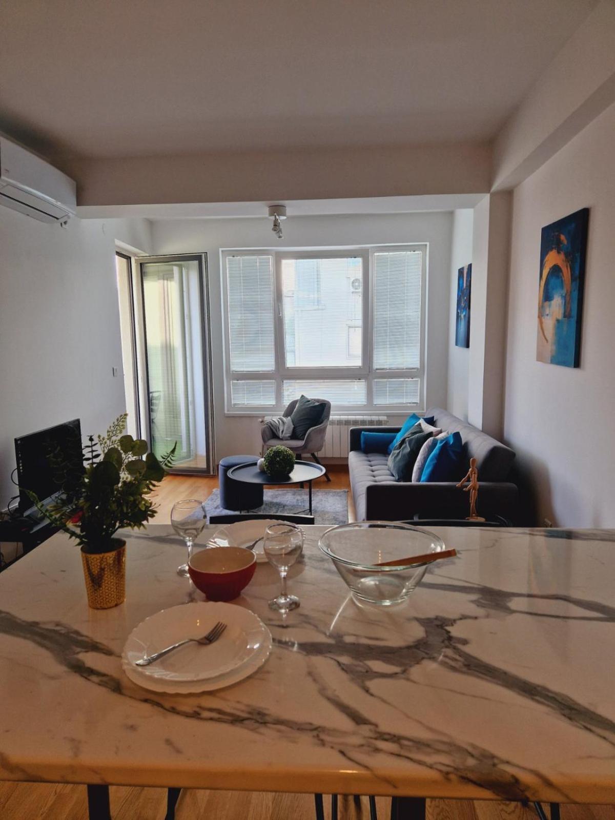 Kamche Lux Apartment Skopje Bagian luar foto